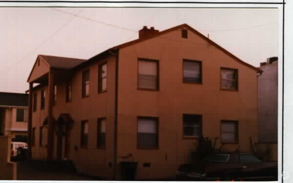 Foto del edificio - 3801 Bissell Ave
