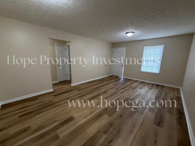 Foto del edificio - 3136 Mobley Bridge Rd