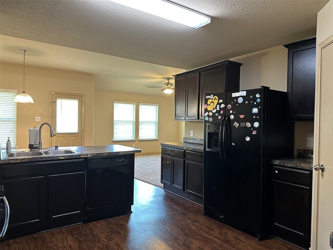 Building Photo - 3327 Chimera Ln