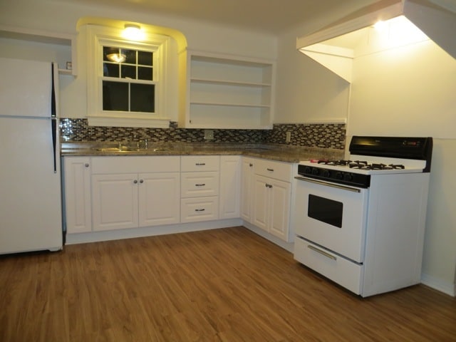 Kitchen - 741 Newman Ave