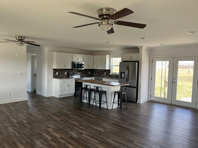 Building Photo - 9155 Concord Rd