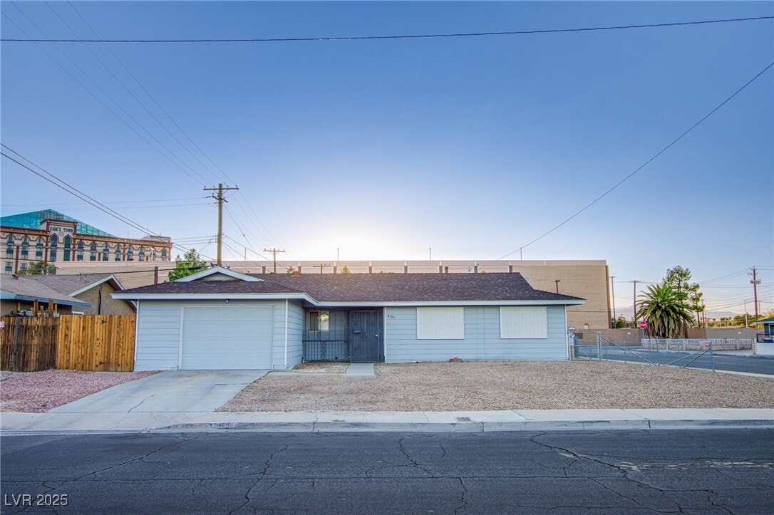 Primary Photo - 4153 Crater St