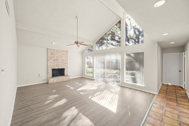 Foto del edificio - 6514 Winkleman Rd