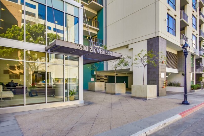 Foto del edificio - 1240 India St