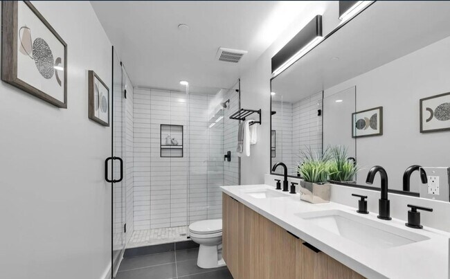 Foto del edificio - Modern 2BR Condo in NoMa