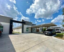 Building Photo - 3309 S Colt Ln