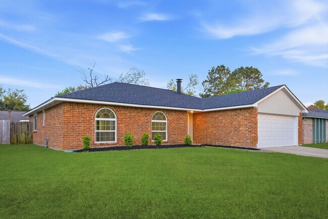 Foto del edificio - 7310 Sonnet Glen Ln