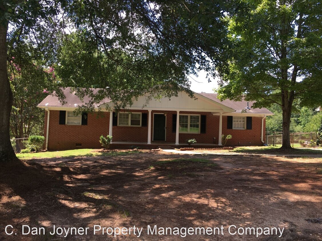 Primary Photo - 4 br, 2.5 bath House - 112 Aloha Dr