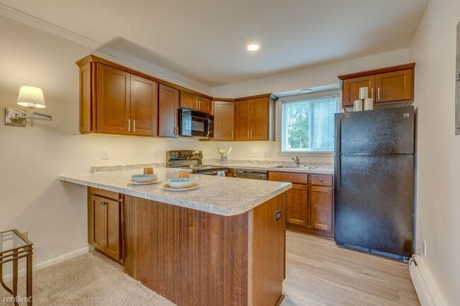 Building Photo - 129 Burcham Dr