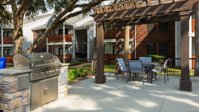 Building Photo - 12951 Briar Forest Dr