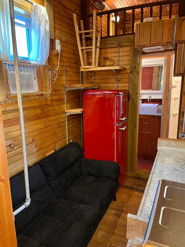 Foto del edificio - 142 Webster St NE