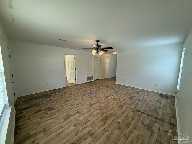 Building Photo - 1309 Bayshore Ct