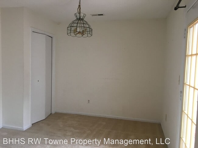 Building Photo - 2 br, 2.5 bath House - 4825 Cliffony Drive