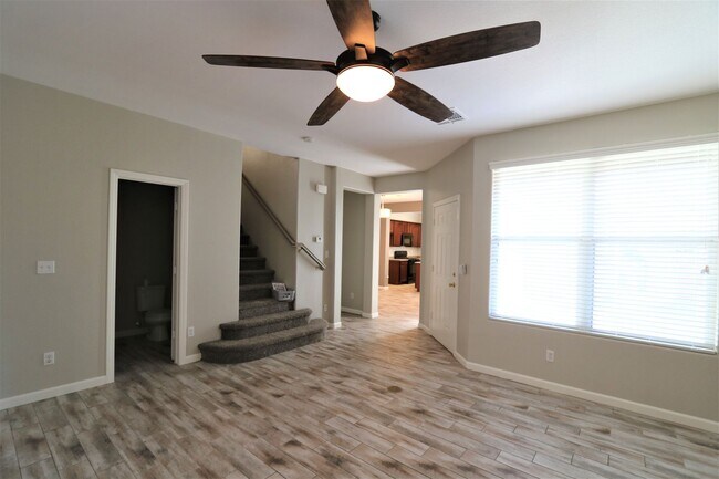 Foto del edificio - Beautiful 2 Story 3 Bedroom Home located in the Southwest