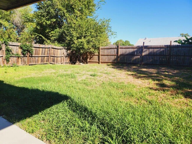 Building Photo - 12718 Huntington Venture Dr