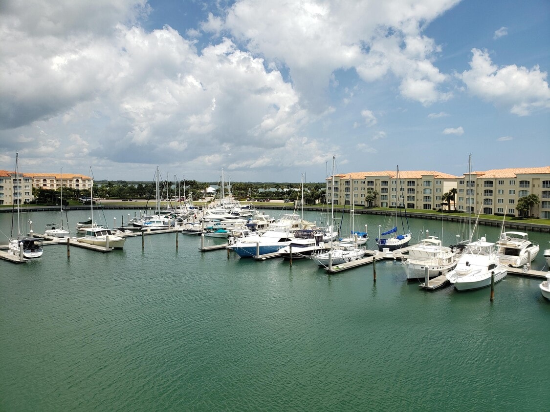 15 Harbour Isle Dr W Unit Ph05, Fort Pierce, FL 34949 Condo for Rent in Fort Pierce, FL
