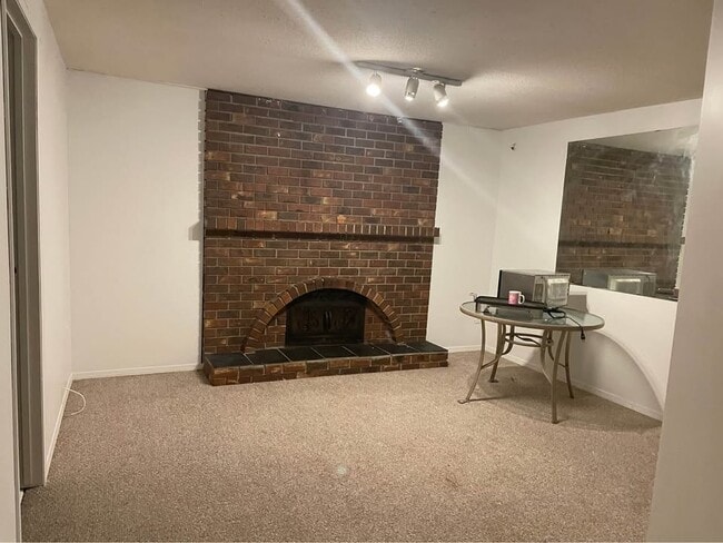 Building Photo - 11314 133A St