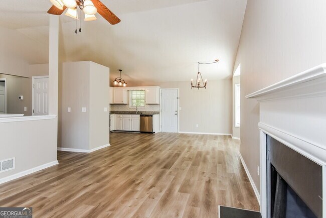 Building Photo - 304 Gun Range Rd
