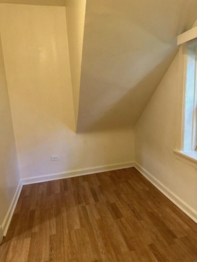 Foto del edificio - 4451 S Wood St