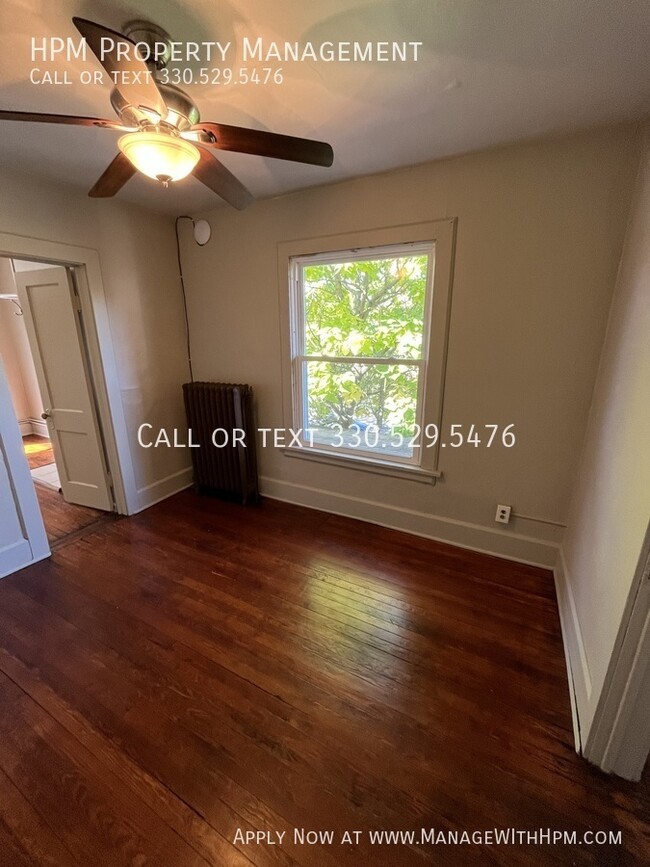 Building Photo - Cozy 1 bedroom 1 bathroom.  Move in specia...