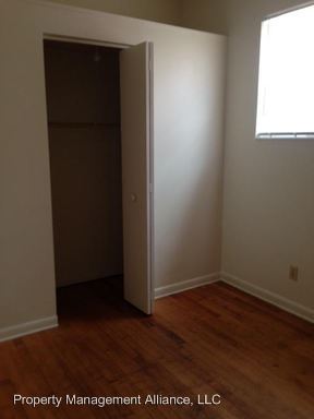 Building Photo - 121 Delong Ave