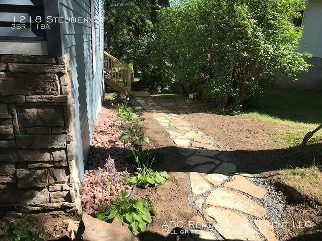 Foto del edificio - Single Family Home