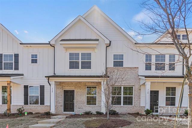 Foto principal - 732 Herlong Ave