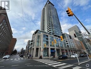 Building Photo - 1-421 Bedford Rd