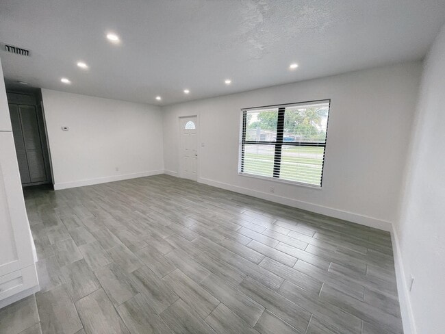 Foto del edificio - 5649 S 37th Ct