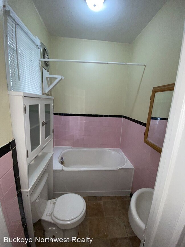 Building Photo - 3 br, 1 bath House - 233 Maryland Ave