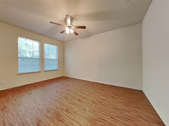 Foto del edificio - 408 Jeans Creek Dr