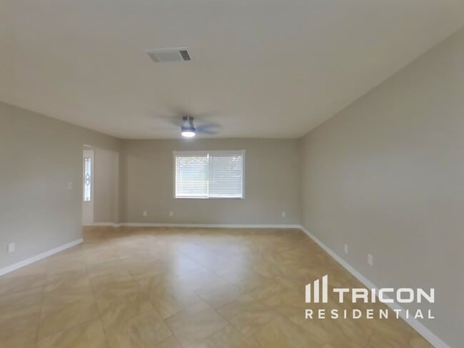 Building Photo - 1510 Canary St