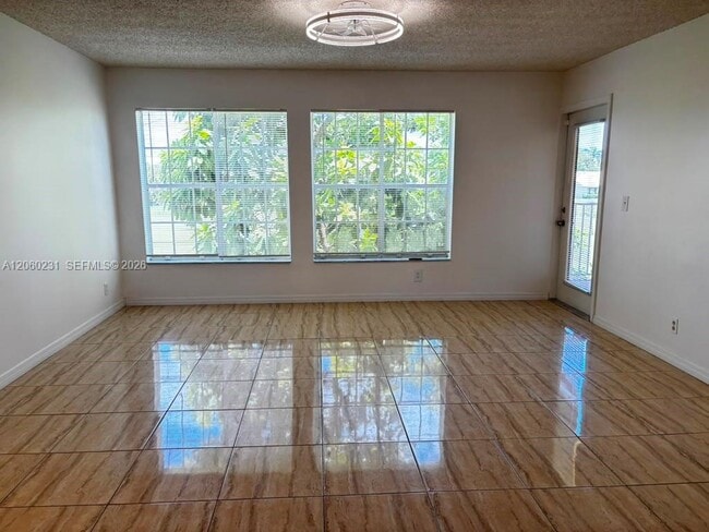 Building Photo - 6292 La Costa Dr
