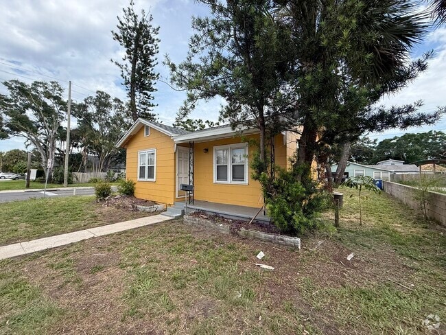 Building Photo - 3700 38th Ave N