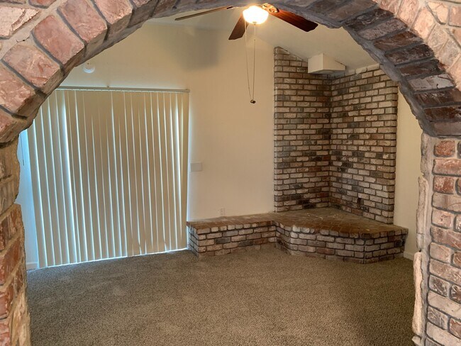 Foto del edificio - 911 Shelduck Ct