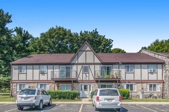 Building Photo - GOLFVIEW