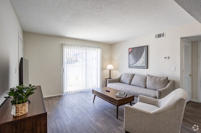 2 habitaciones, 2 baños - 85,5 m² - Sala de estar - The Trails of Dickson Apartment Homes