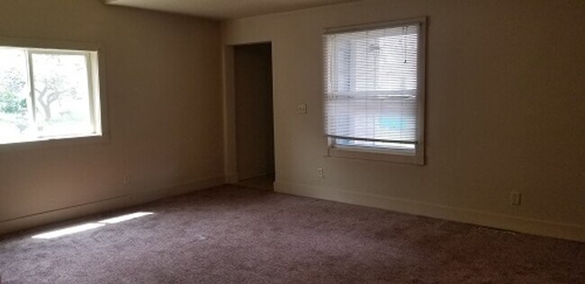 Foto del edificio - 218 Whedbee St