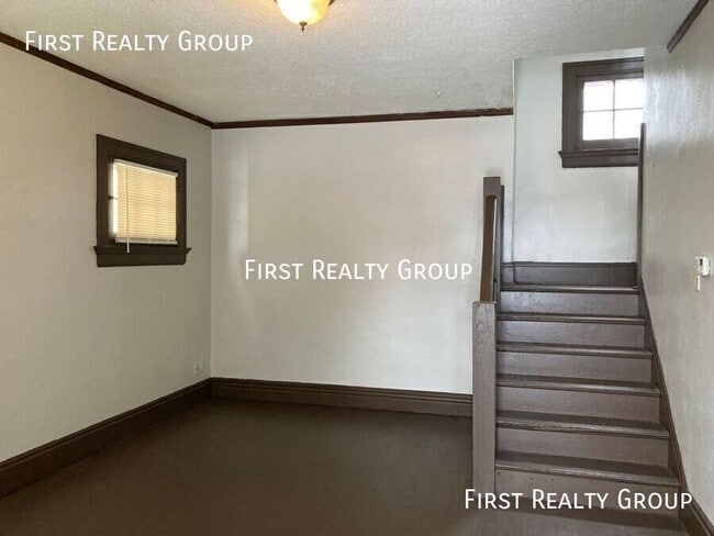 Photo - 352 Illinois Ave House