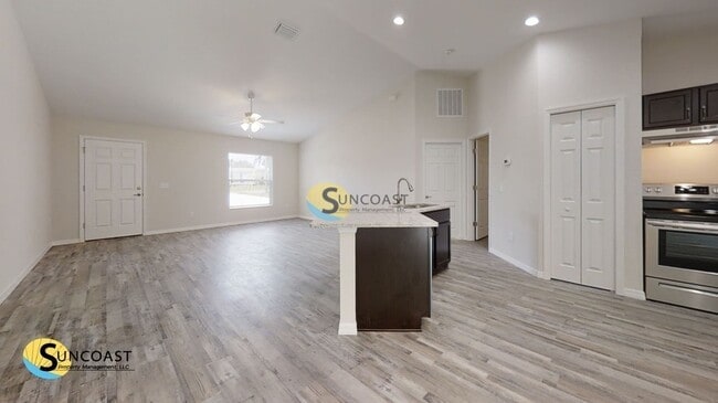 Building Photo - 16755 SW 50th Cir