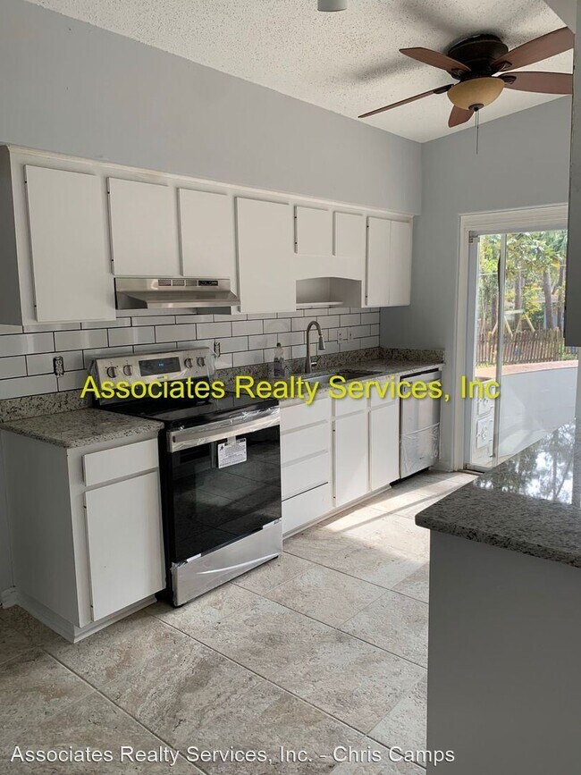 Foto del edificio - 3 br, 2 bath House - 3505 NW 11th Ave