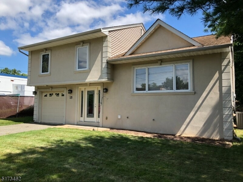 15 E Hobart Gap Rd, Livingston, NJ 07039 House Rental in Livingston