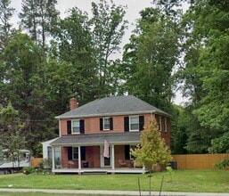 Building Photo - 6615 Forest Hill Ave