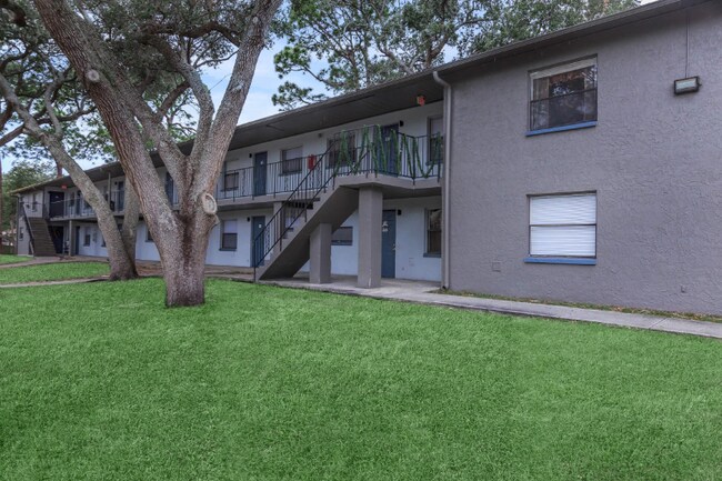 Building Photo - 7770 Starkey Rd
