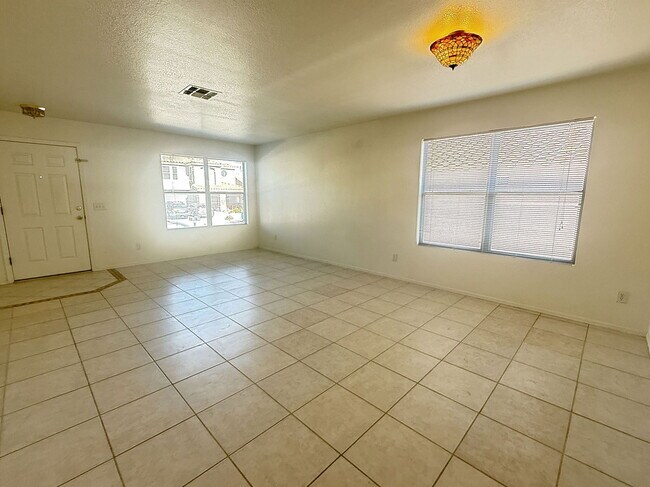 Building Photo - 3933 W Rock Basin Ln