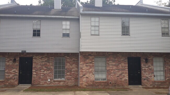 Building Photo - 16643 Missionary Ridge Ct