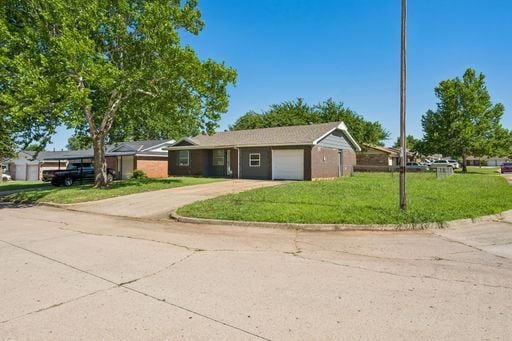 Building Photo - 4008 SE 46th St