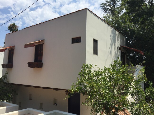 Building Photo - 14540 Greenleaf St