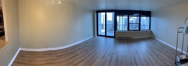 Building Photo - 1560 N Sandburg Terrace