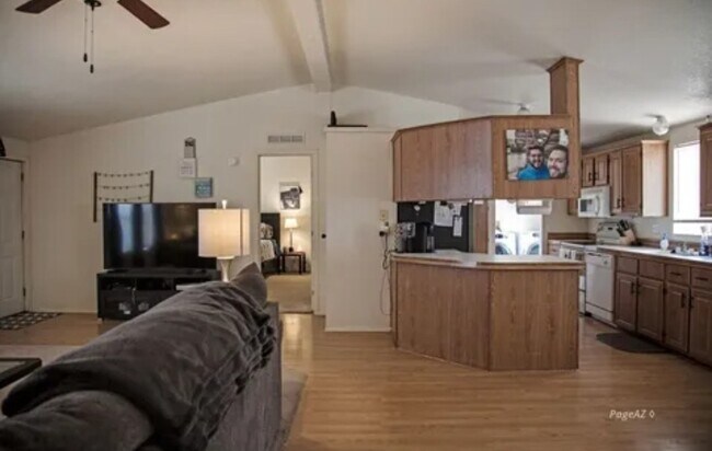 Foto del edificio - 119 Golden Eagle Ct